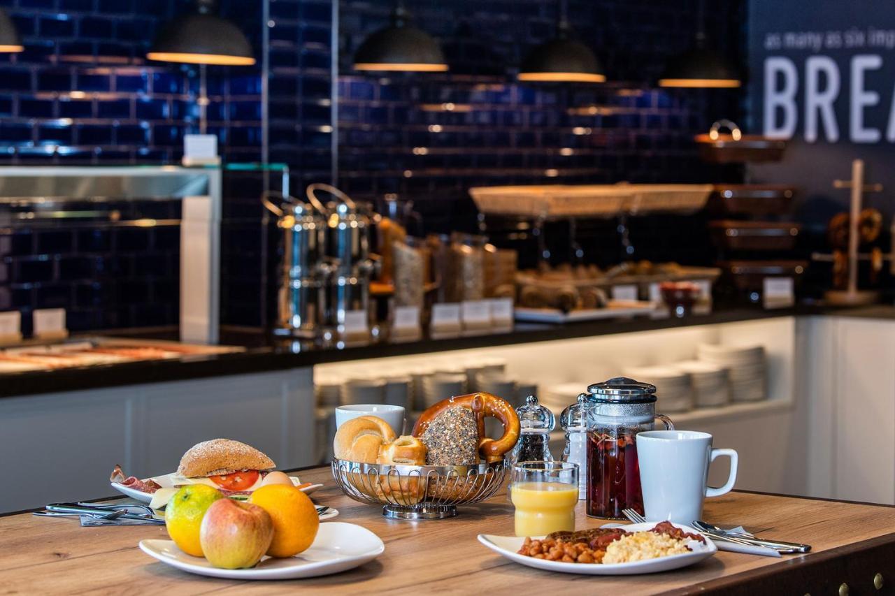 Premier Inn Stuttgart Airport Leinfelden-Echterdingen Extérieur photo