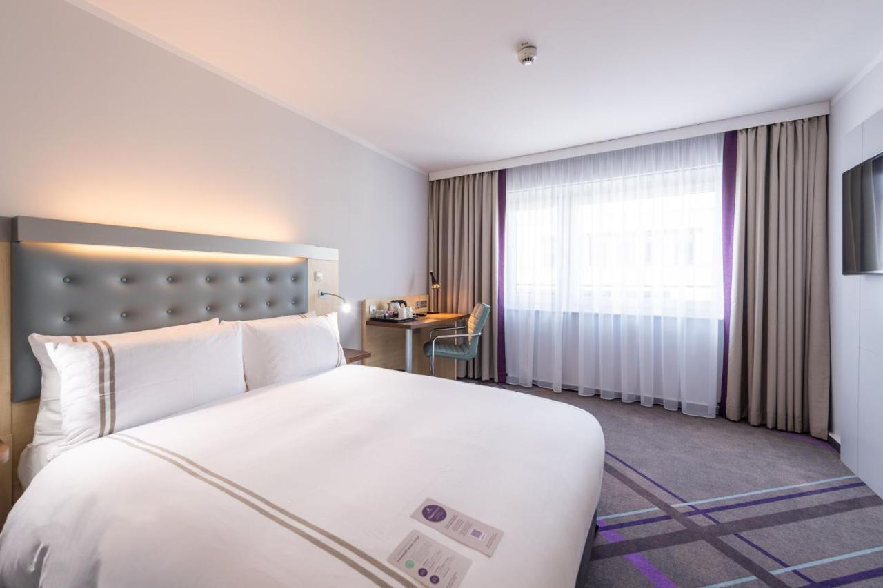 Premier Inn Stuttgart Airport Leinfelden-Echterdingen Extérieur photo